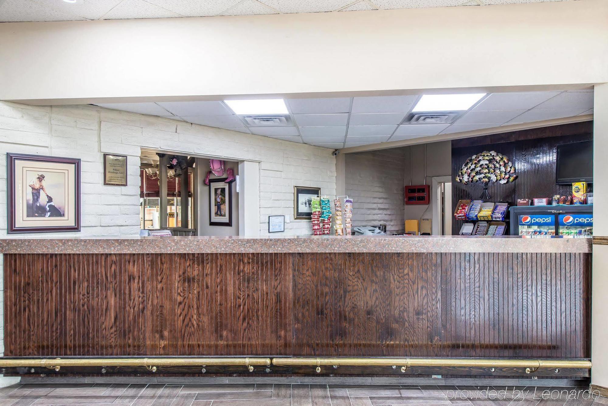 Rodeway Inn Cow Palace Lamar Buitenkant foto